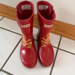 Hunter Kids Red Rain Boots with Octopus Design